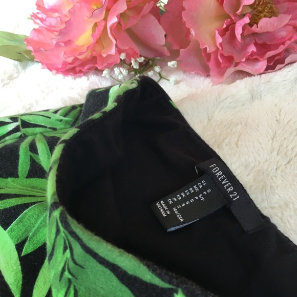 Forever 21 Tropical Print Bodycon Mini Skirt - Picture 2 of 4